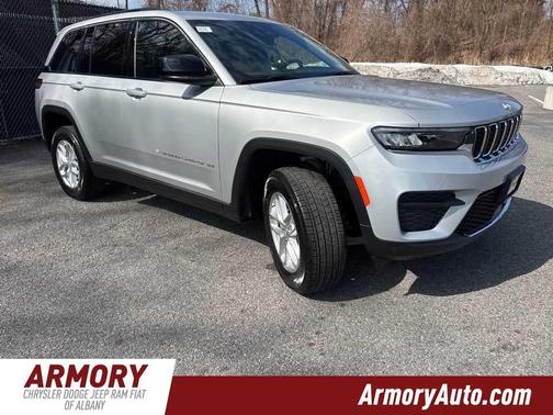 Silver Zynith 2026 Jeep Grand Cherokee Laredo X