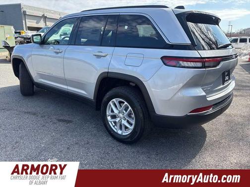 Silver Zynith 2026 Jeep Grand Cherokee Laredo X