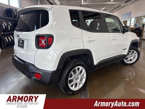 2023 Jeep Renegade Latitude