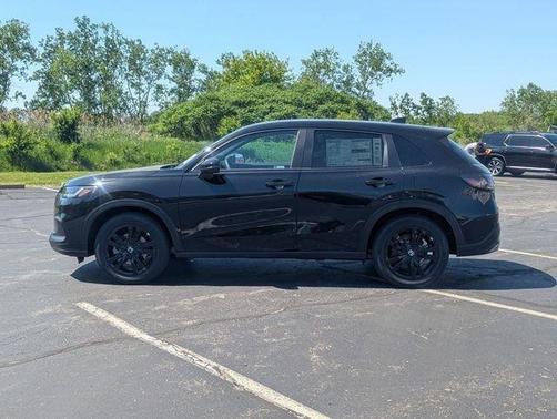 Crystal Black Pearl 2027 Honda HR-V Sport