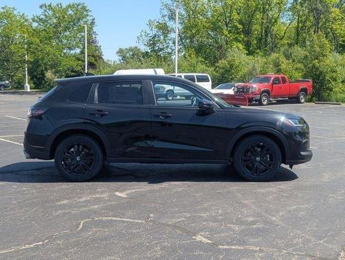 Crystal Black Pearl 2027 Honda HR-V Sport