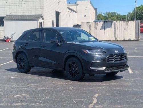 Crystal Black Pearl 2027 Honda HR-V Sport
