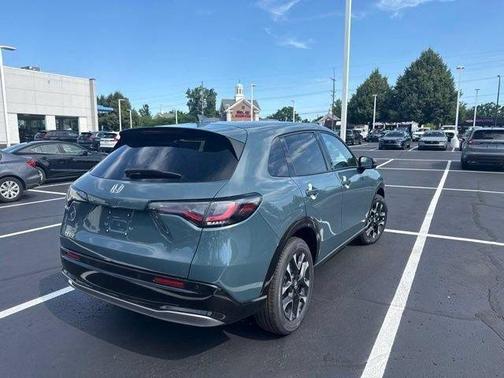 Pearl 2027 Honda HR-V EX-L