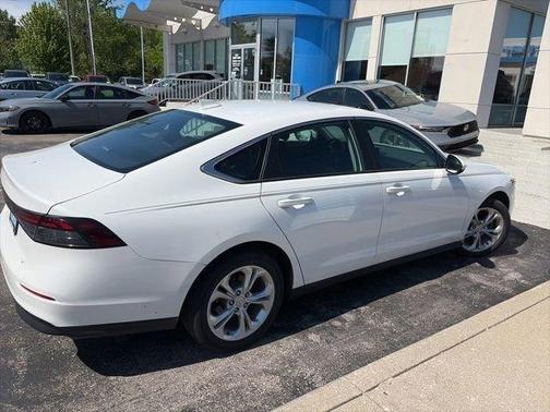 Platinum White Pearl 2023 Honda Accord LX