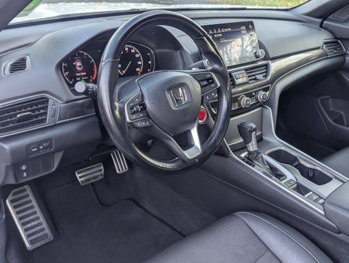 2020 Honda Accord 