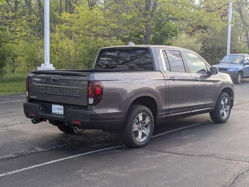 Modern Steel Metallic 2026 Honda Ridgeline RTL