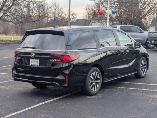 Crystal Black Pearl 2026 Honda Odyssey EX-L