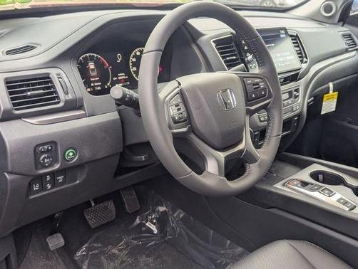 Radiant Red Metallic II 2026 Honda Ridgeline RTL