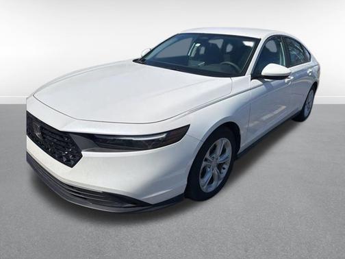 Platinum White Pearl 2024 Honda Accord