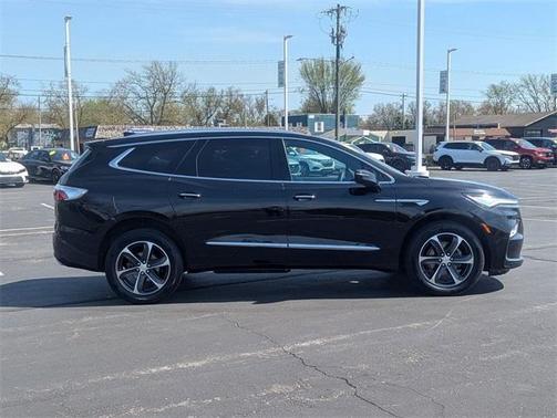 2022 Buick Enclave Essence