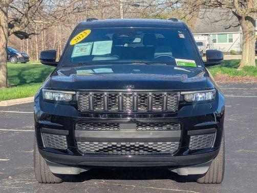 Diamond Black 2023 Jeep Grand Cherokee L Laredo