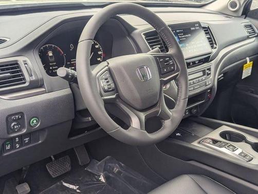 Solar Silver Metallic 2026 Honda Ridgeline RTL