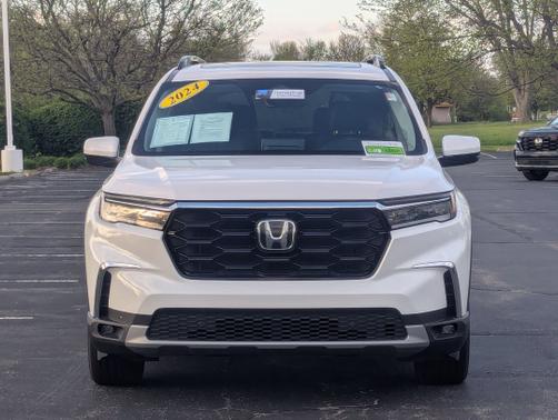 Platinum White Pearl 2024 Honda Pilot
