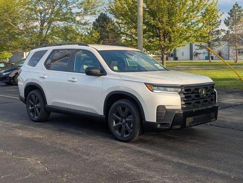 Platinum White Pearl 2026 Honda Pilot Sport