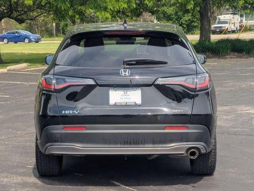 Crystal Black Pearl 2024 Honda HR-V Sport