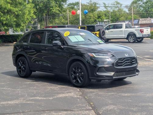 Crystal Black Pearl 2024 Honda HR-V Sport