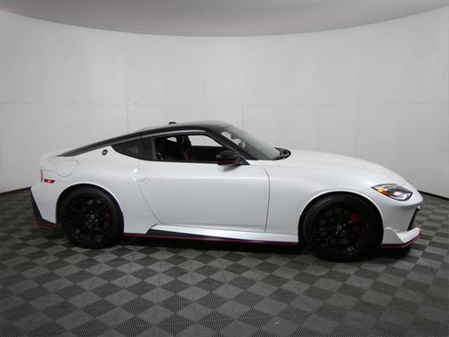 2024 Nissan Z NISMO Auto