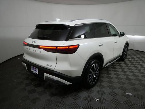 2024 INFINITI QX60 SENSORY