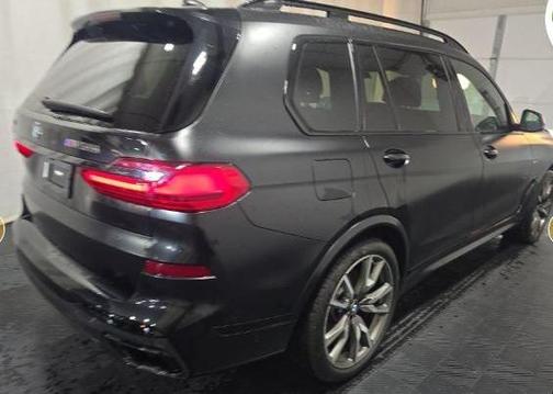 2022 BMW X7 M50i