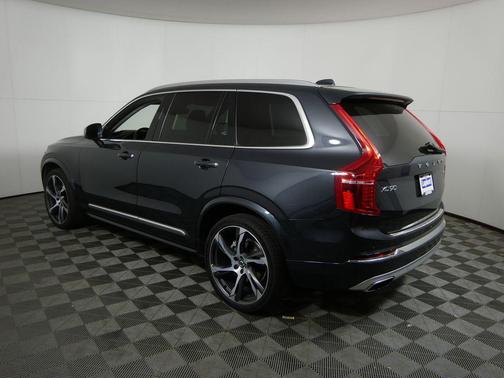 2021 Volvo XC90 T6 Inscription