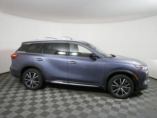 2025 INFINITI QX60 SENSORY