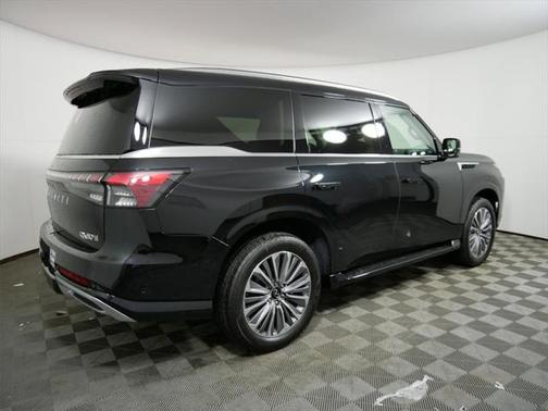 2025 INFINITI QX80 SENSORY AWD