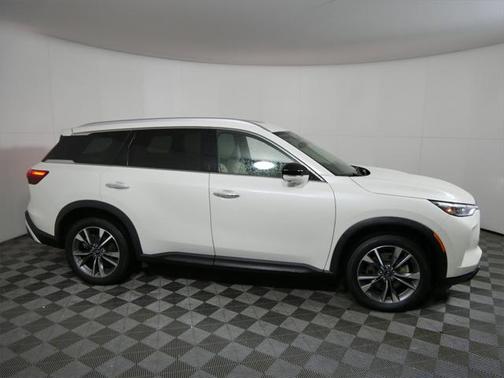 2024 INFINITI QX60 Luxe