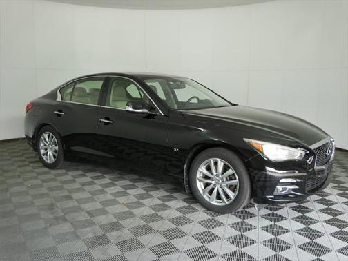 2014 INFINITI Q50 Premium
