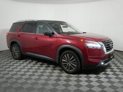 2022 Nissan Pathfinder SL 4WD