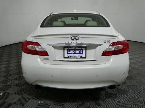2014 INFINITI Q70 5.6X