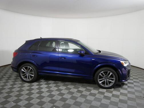 2022 Audi Q3 45 S line Premium Plus
