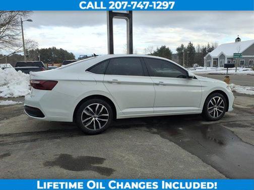 2025 Volkswagen Jetta 1.5T SE