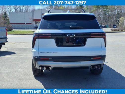 Polar White Tricoat 2026 Chevrolet Traverse LT