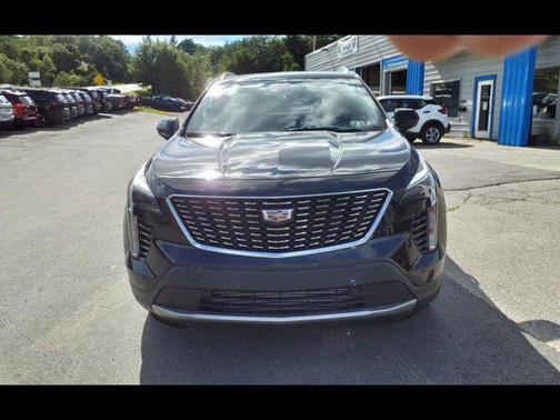 Stellar Black Metallic 2019 Cadillac XT4 Premium Luxury