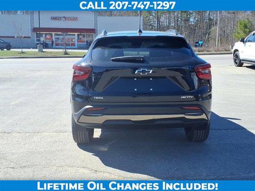 Mosaic Black Metallic 2026 Chevrolet Trax FWD ACTIV