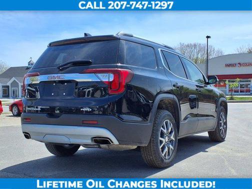 2023 GMC Acadia AWD SLT