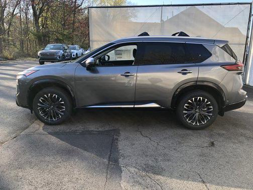 2025 Nissan Rogue Platinum