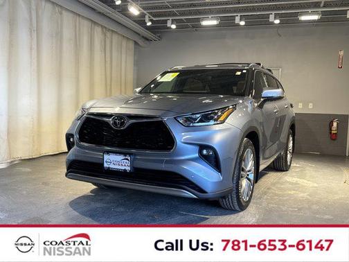 2022 Toyota Highlander Platinum