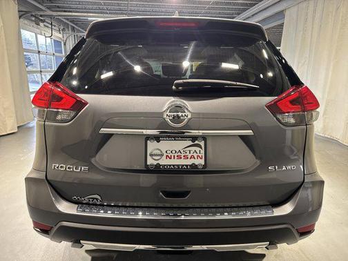 2017 Nissan Rogue Platinum