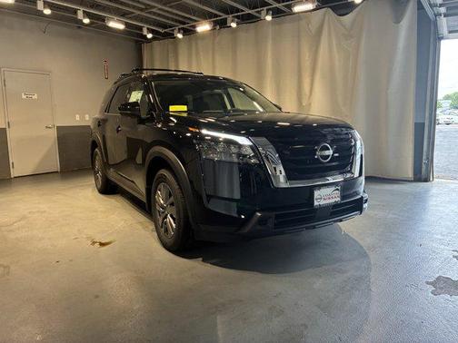 2025 Nissan Pathfinder SV 4WD