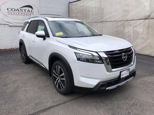 2025 Nissan Pathfinder Platinum 4WD