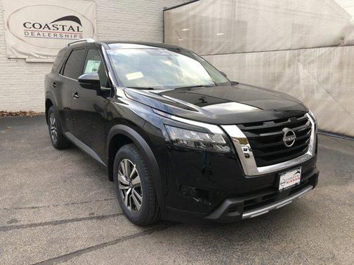 2025 Nissan Pathfinder SL 4WD