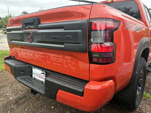 2025 Nissan Frontier PRO-4X