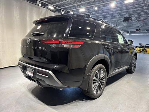 Super Black 2026 Nissan Pathfinder Platinum