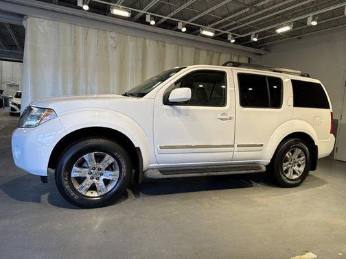2012 Nissan Pathfinder Silver