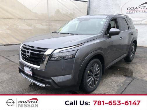 2025 Nissan Pathfinder SL 4WD