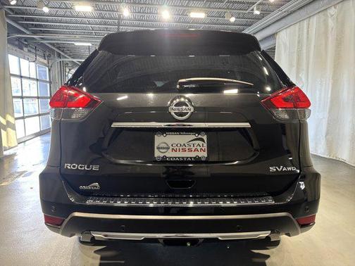 Magnetic Black Pearl 2020 Nissan Rogue SV