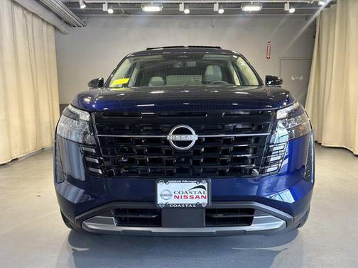 Deep Ocean Blue Pearl 2026 Nissan Pathfinder SL