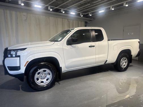 2025 Nissan Frontier S