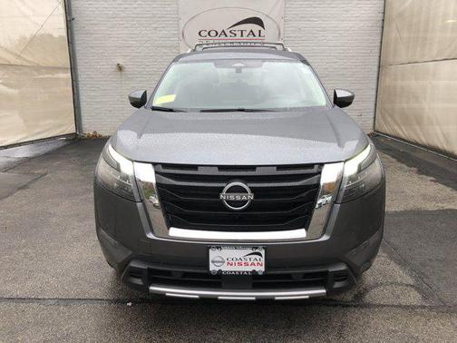 2025 Nissan Pathfinder SL 4WD